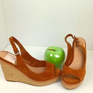 Dolce Vita Women Sued Cognac Platform Wedge Sandals with Peep-Toe Design sz 8.5